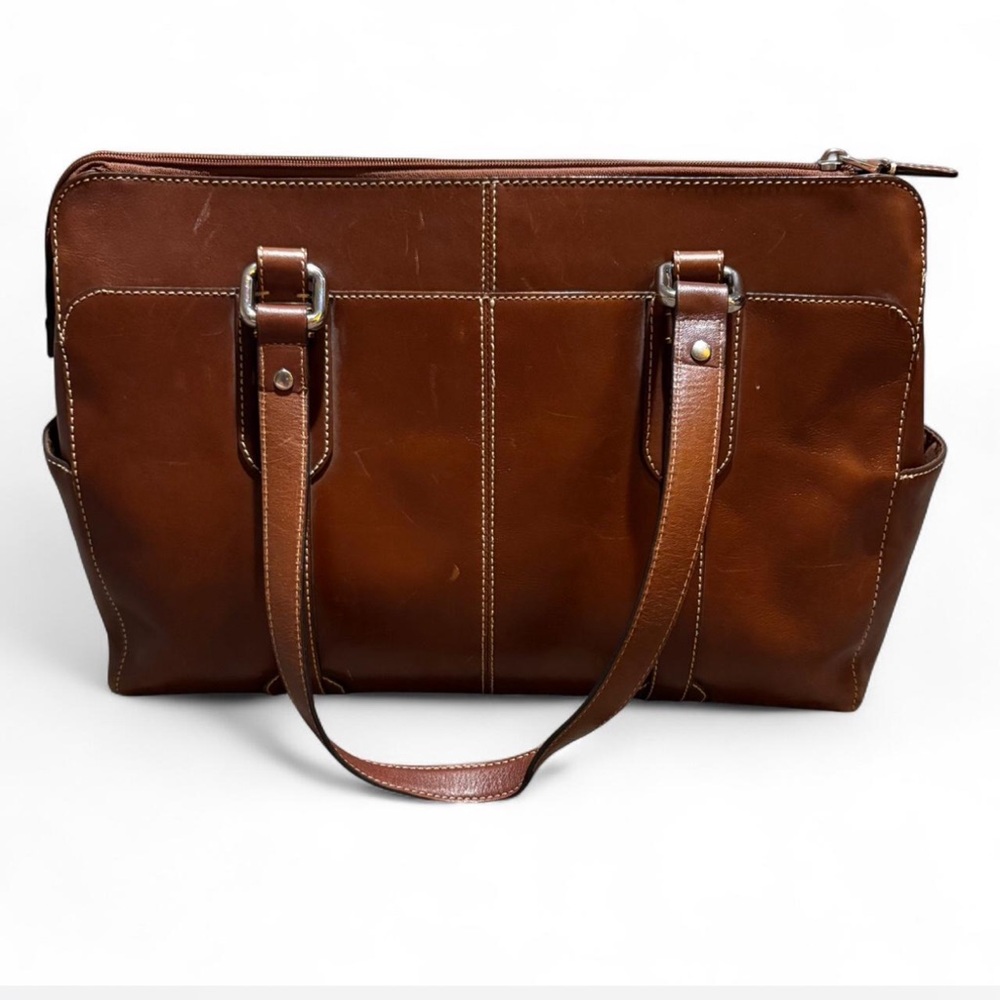 Fossil Tan Logo Pattern Interior - image 2